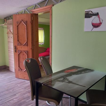 Laura Apartman Apartment นาชคานีจา ภายนอก รูปภาพ