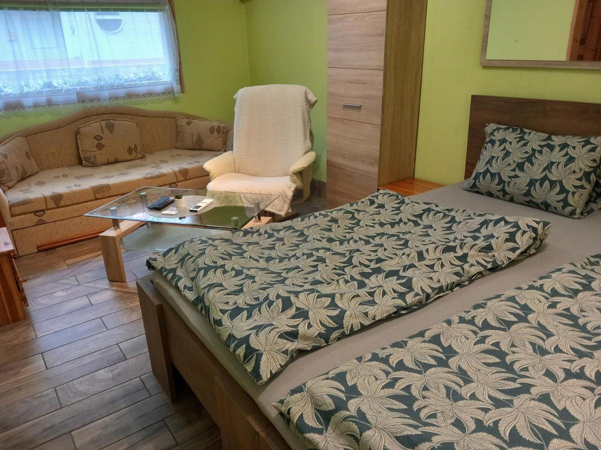 Laura Apartman Apartment นาชคานีจา ภายนอก รูปภาพ