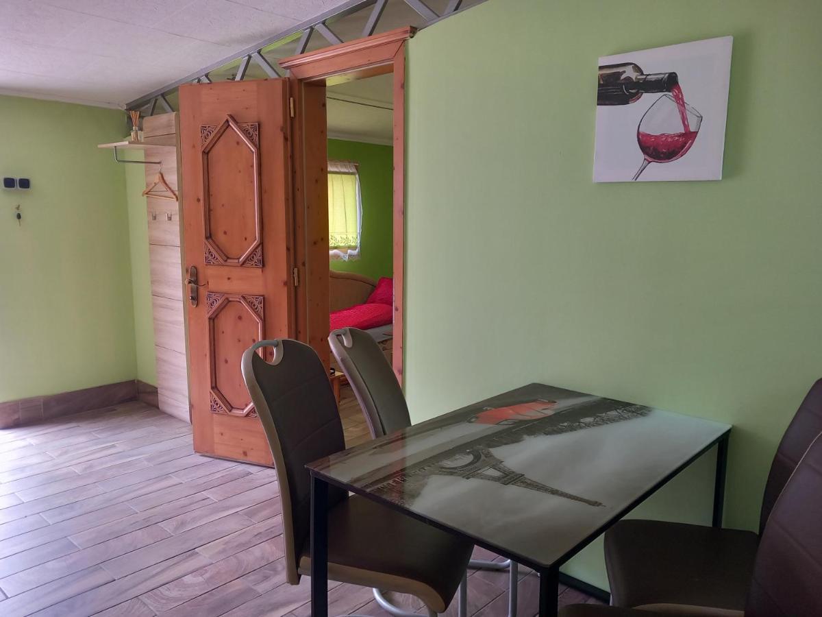 Laura Apartman Apartment นาชคานีจา ภายนอก รูปภาพ